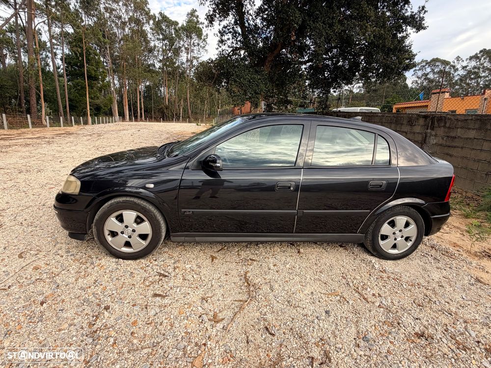 Opel Astra - 4