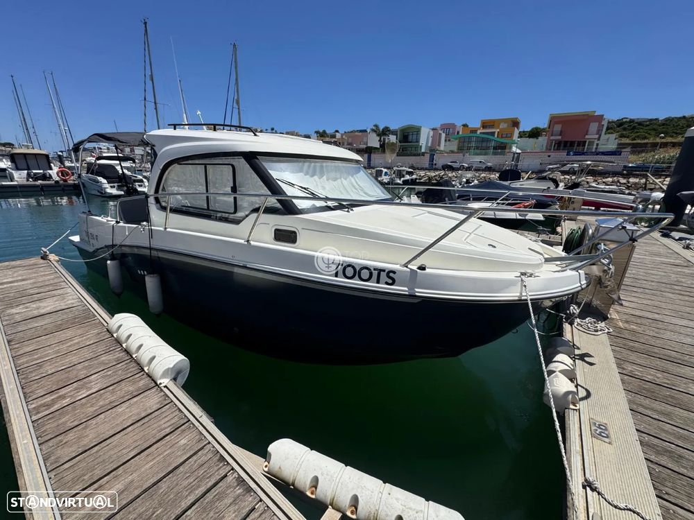 Beneteau Antares 8 - 4