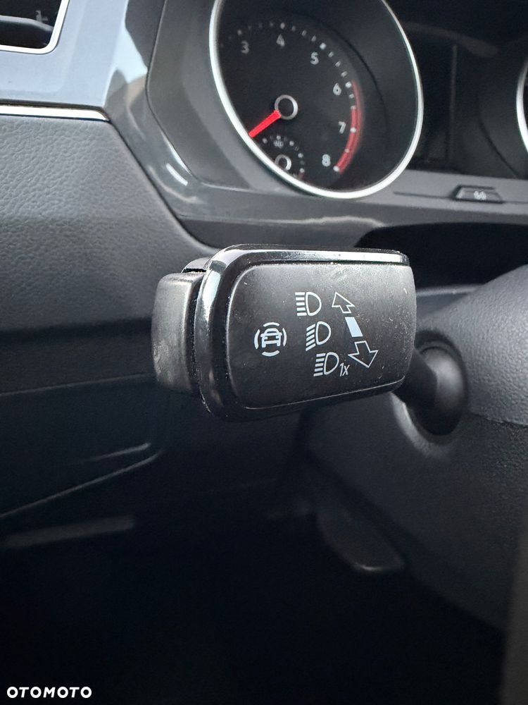 Volkswagen Tiguan - 19