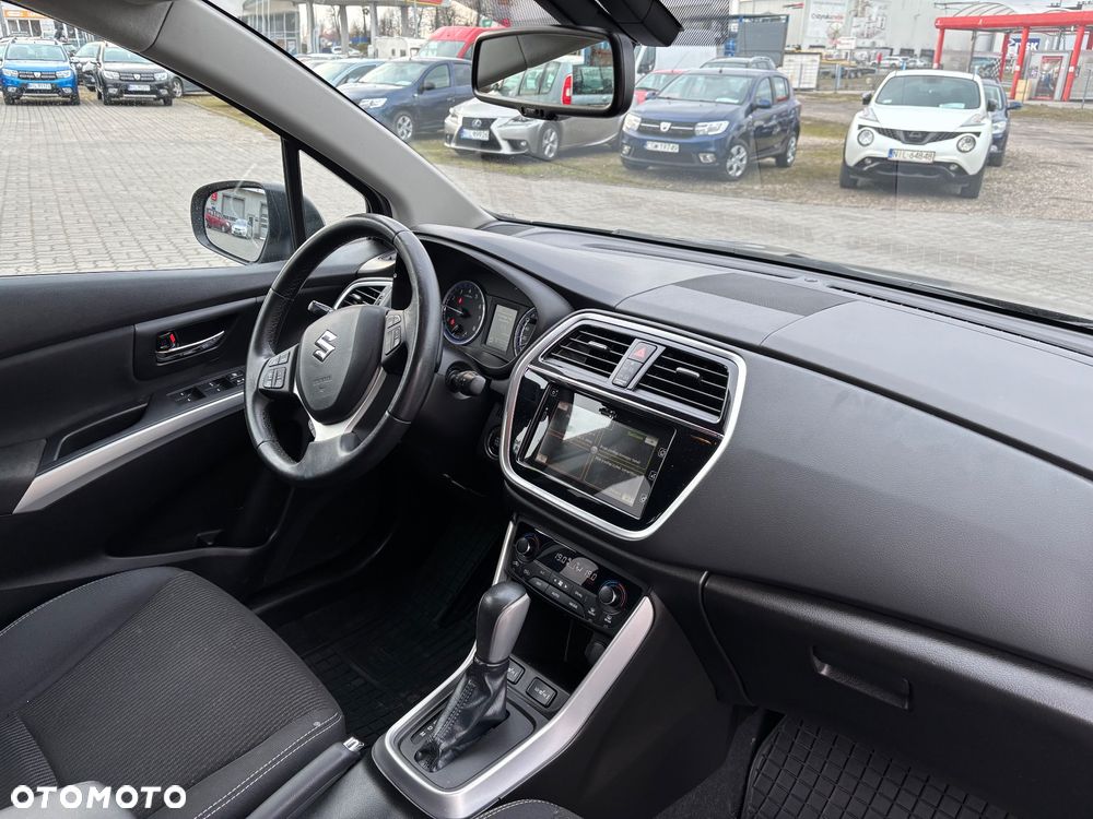 Suzuki SX4 S-Cross 1.0 T Premium - 4