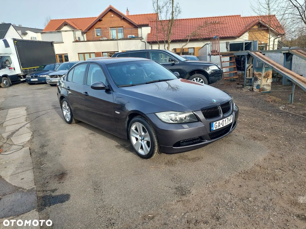 BMW Seria 3 320i - 6