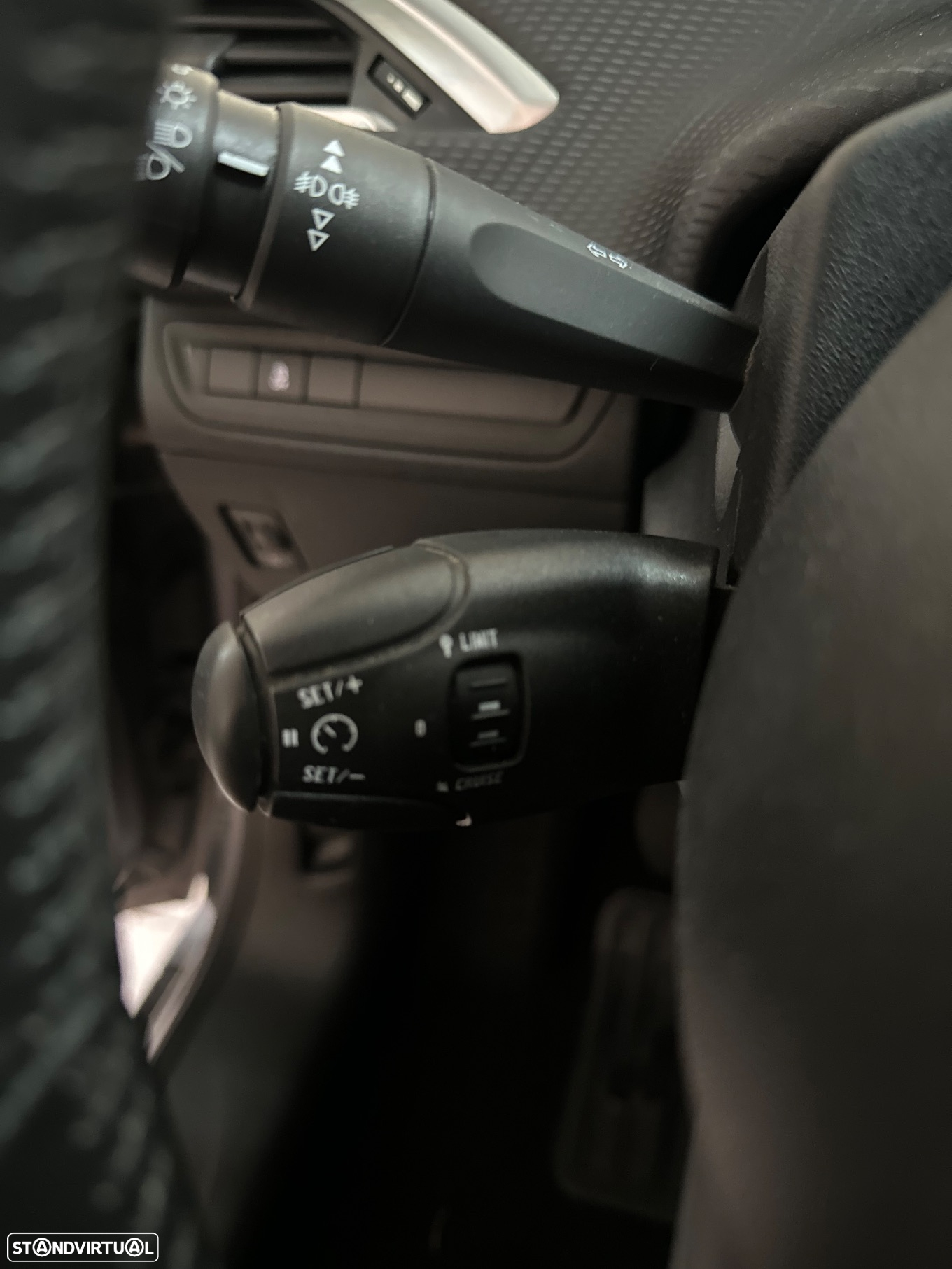 Peugeot 2008 1.2 VTi Active - 14