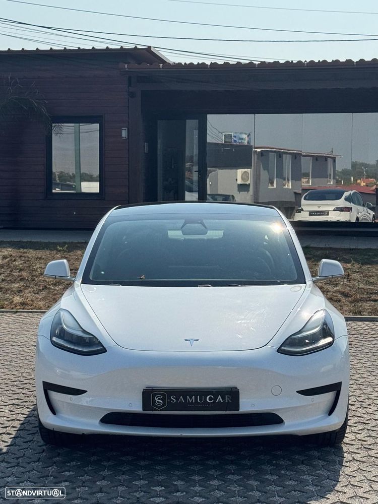 Tesla Model 3 - 7