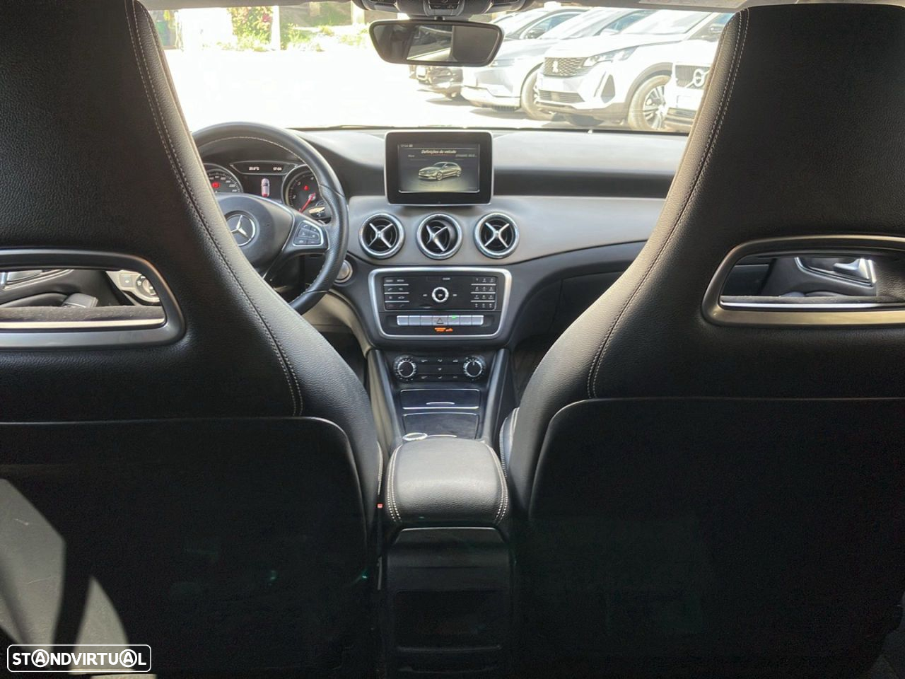Mercedes-Benz CLA 180 - 19