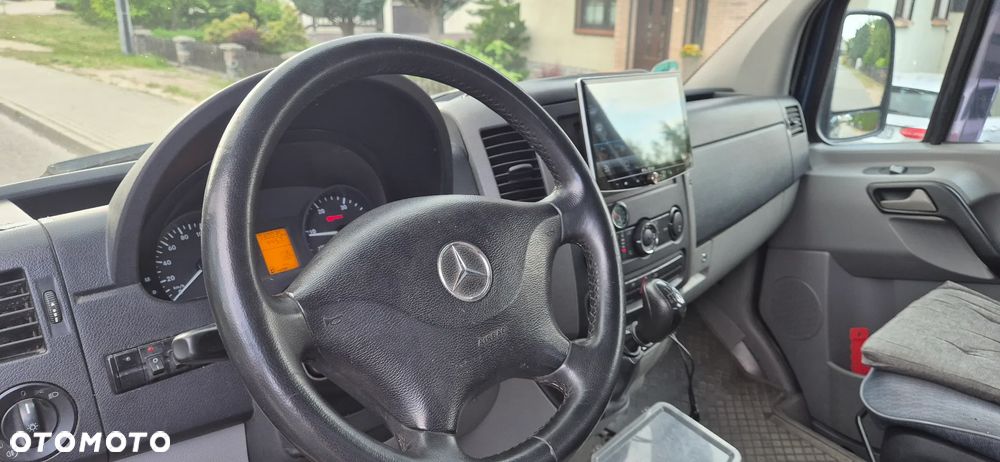 Mercedes-Benz Sprinter - 8
