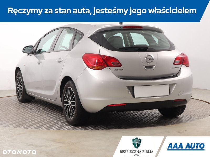 Opel Astra - 6