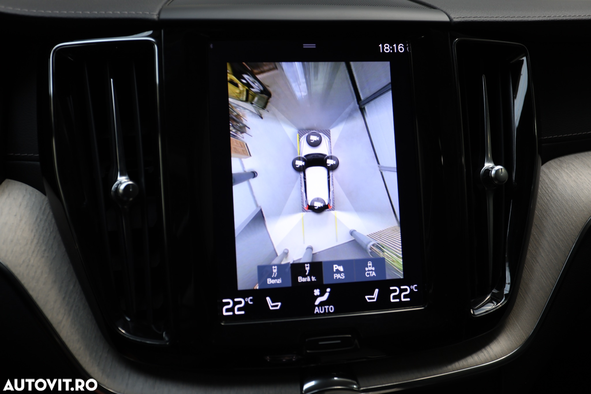 Volvo XC 60 Recharge T6 Twin Engine eAWD Inscription Expression - 32