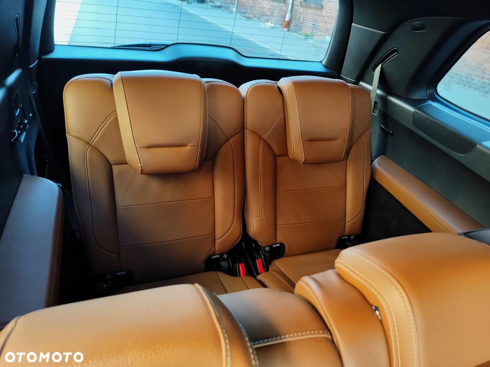 Mercedes-Benz GLS - 22