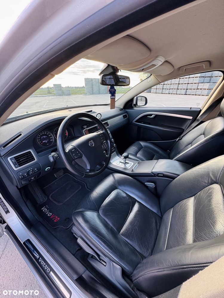 Volvo V70 2.5T Summum - 19