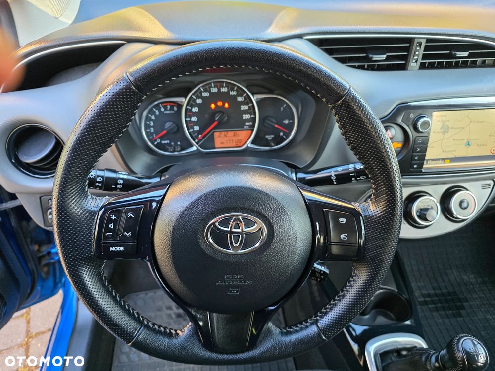Toyota Yaris 1.33 VVT-i Executive - 23