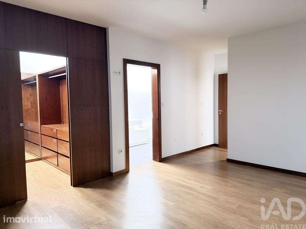 Casa / Villa T3 em Ílhavo (São Salvador) de 244,00 m2 - Grande imagem: 4/26