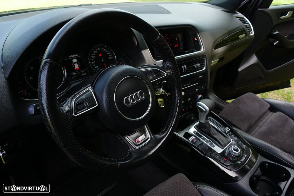 Audi Q5 2.0 TDI quattro S-line S-tronic - 8