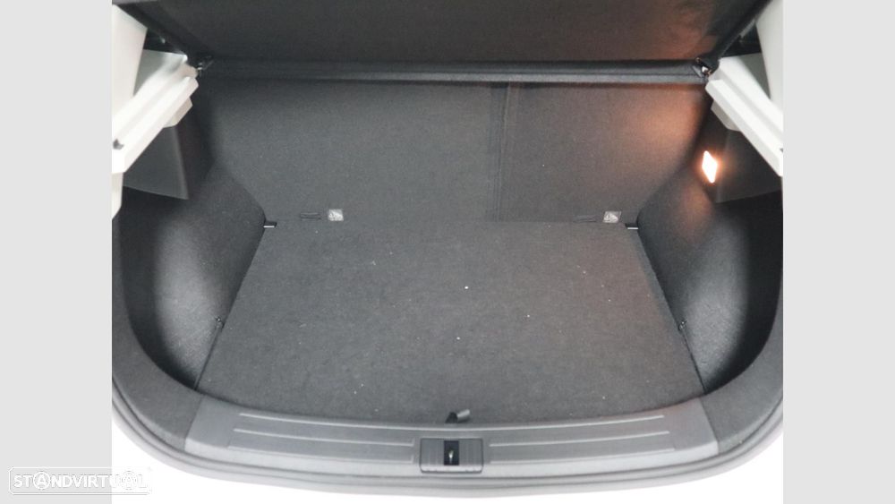 MG ZS EV 72.6 kWh Luxury OBC 11 kW - 10
