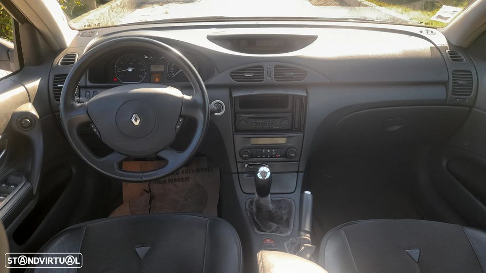 Renault Laguna Break 1.6 Privilége - 21