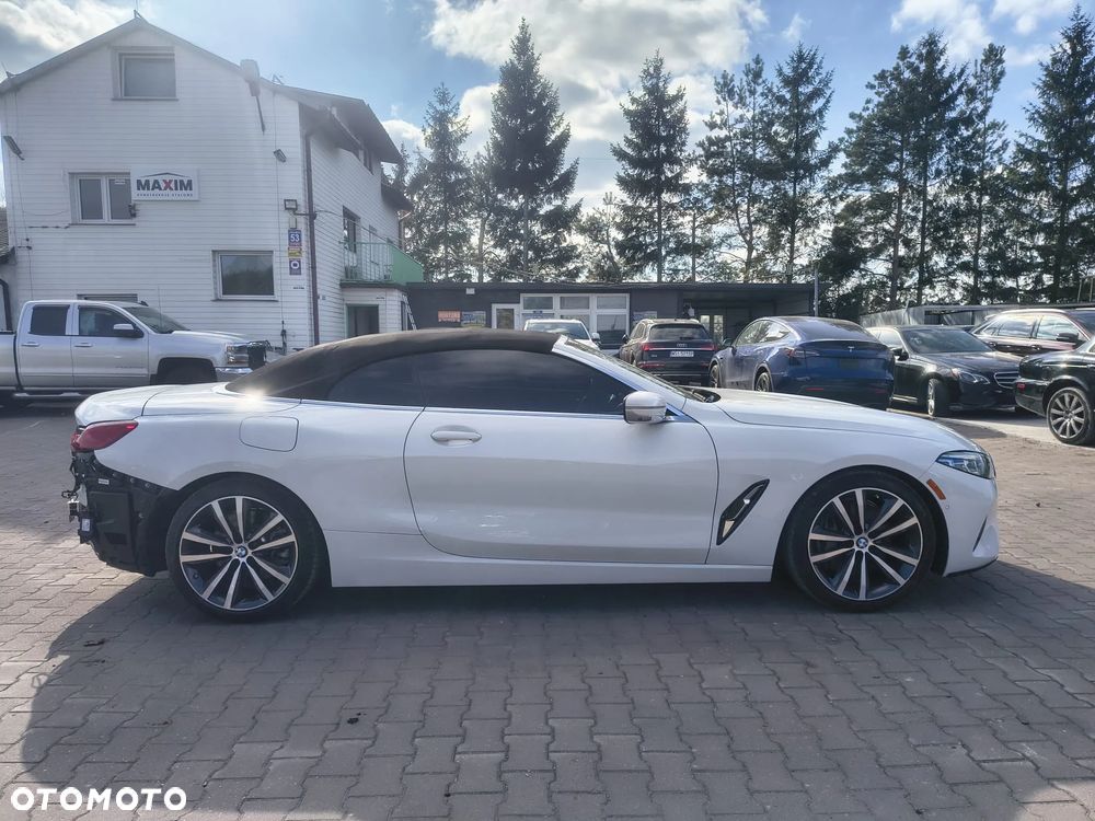BMW Seria 8 - 8