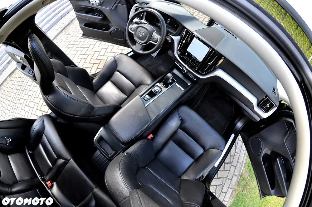 Volvo XC 60 T6 AWD Recharge Geartronic Inscription - 23