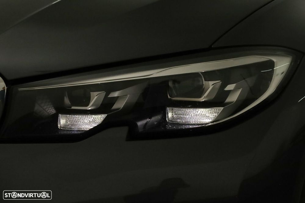 BMW 320 e Touring Auto - 6