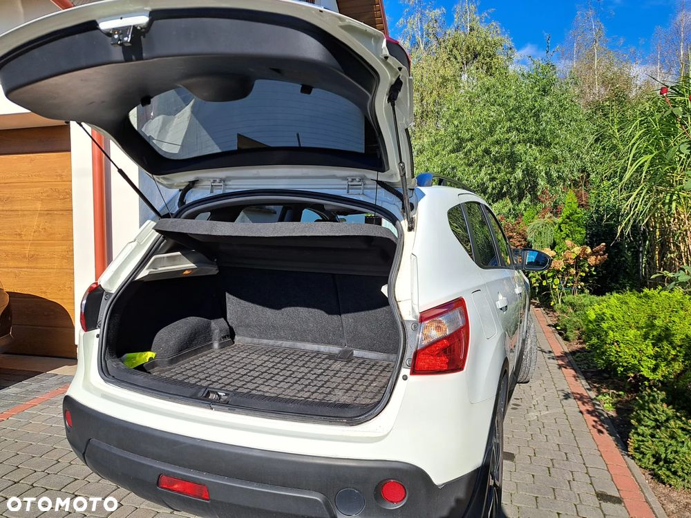 Nissan Qashqai 1.6 dCi DPF Start/Stop 360 - 9