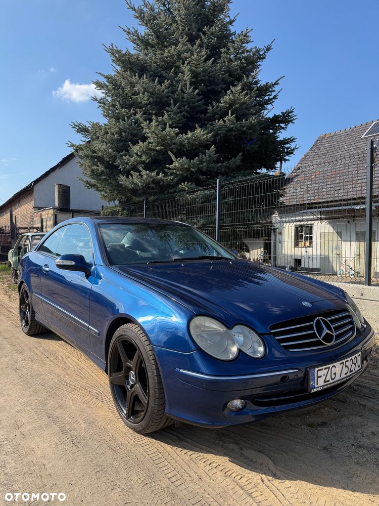 Mercedes-Benz CLK 270 CDI Avantgarde - 1