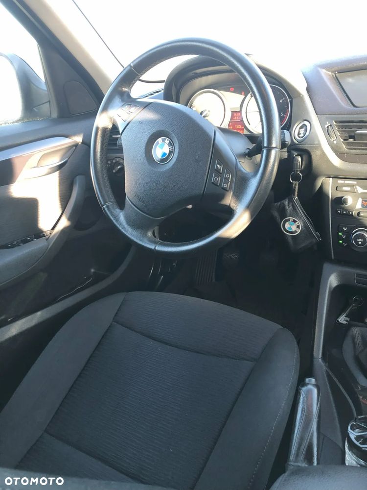 BMW X1 xDrive18d - 8