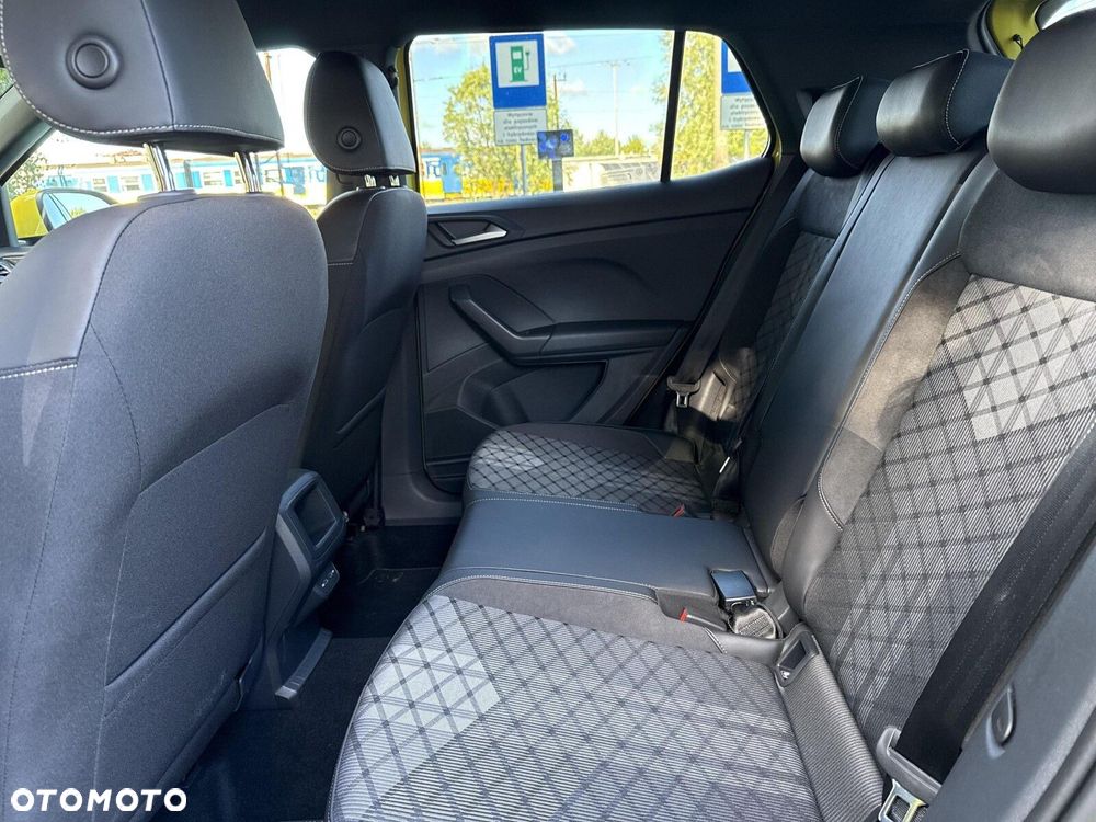 Volkswagen T-Cross - 28