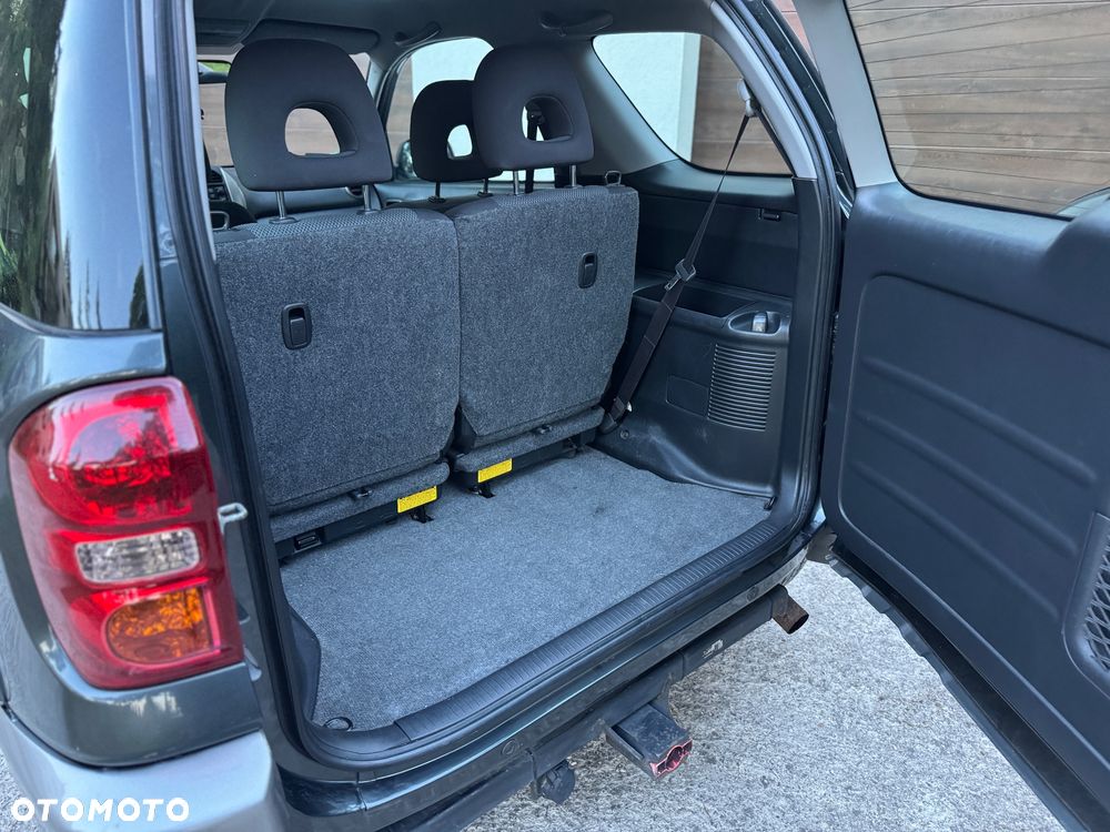 Toyota RAV4 4x2 - 15