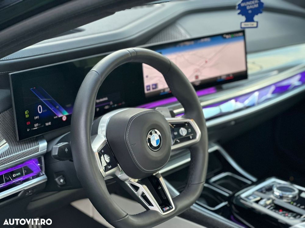 BMW Seria 7 - 32