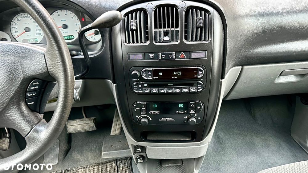 Chrysler Grand Voyager 3.3 Automatik Comfort - 28