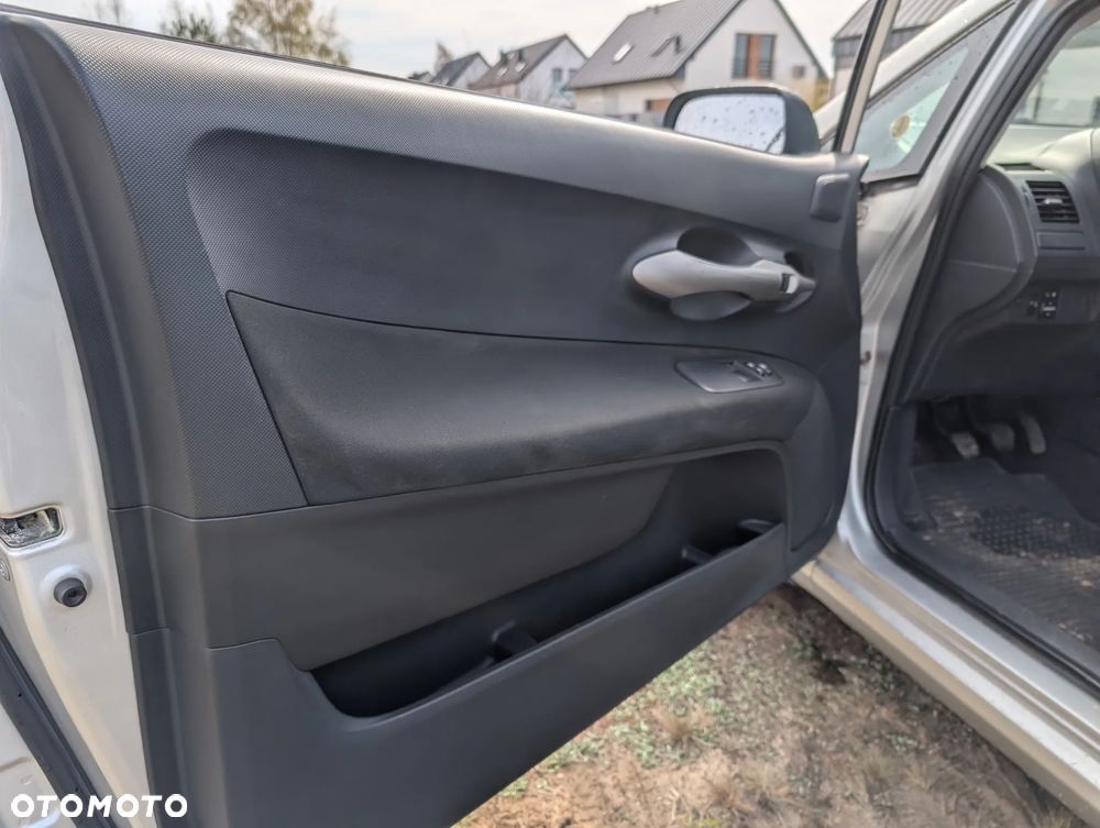 Toyota Auris 1.4 VVT-i Luna - 14