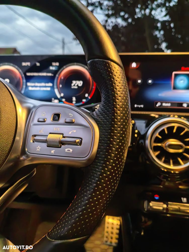 Mercedes-Benz A - 15