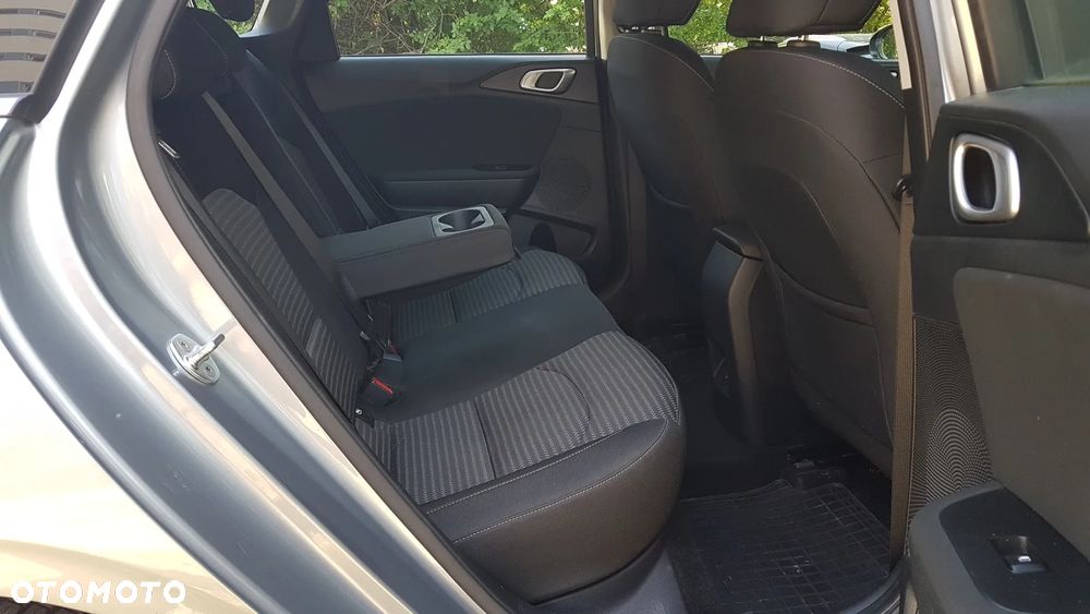 Kia Ceed 1.5 T-GDI M - 6