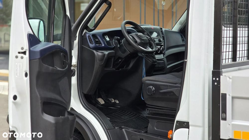 Iveco DAILY 3.0 180KM  50C18❗❗160 TYŚ PRZEBIEGU NOWY ❗️❗️MOCNY WYWROT Z PRZYSTAWKI / NOWY MODEL  / 3-STRONNA WYWROTKA KAMIL NADWOZIA / FULL OPCJA / BURTY 40CM / HAK + WYJSCIE HYDRAULICZNE DO PRZYCZEPY / SKRZYNIA MANUALNA / BLIŹNIAKI / SERWIS ASO / SALON POLSKA / 35C15 50C15 35C18❗❗ BEZ PRZEBIEGU JAK Z SALONU - NOWY -❗❗ - 26