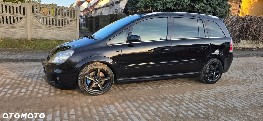 Opel Zafira 2.0 T OPC - 14