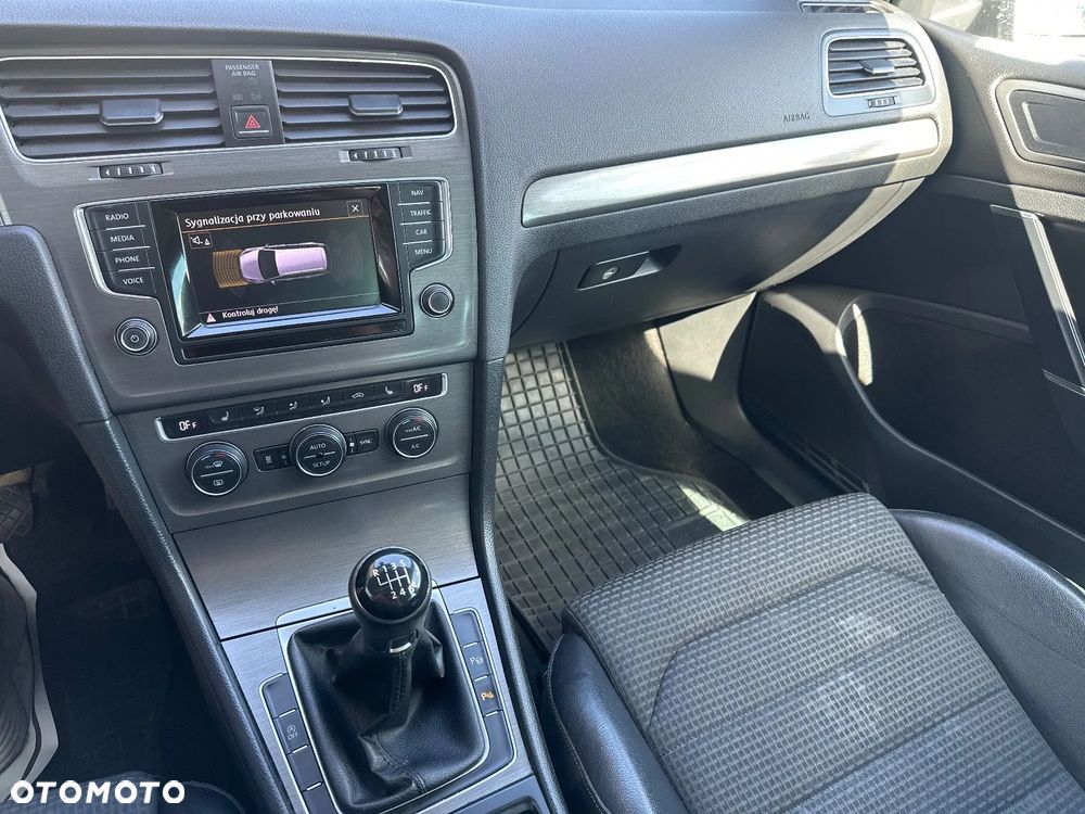 Volkswagen Golf 2.0 TDI BMT Highline - 23