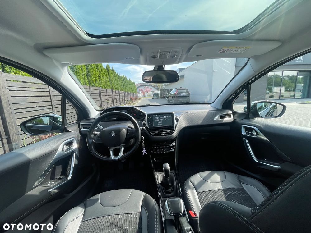 Peugeot 2008 1.2 Pure Tech Style EU6 - 6