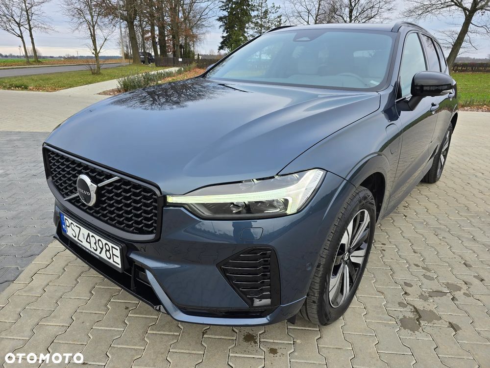 Volvo XC 60 T6 Plug-In Hybrid AWD Plus Dark - 1