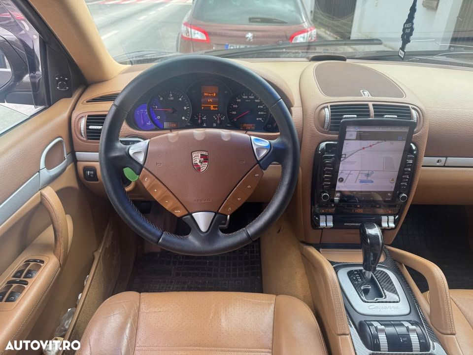 Porsche Cayenne 3.0 L V6 - 3