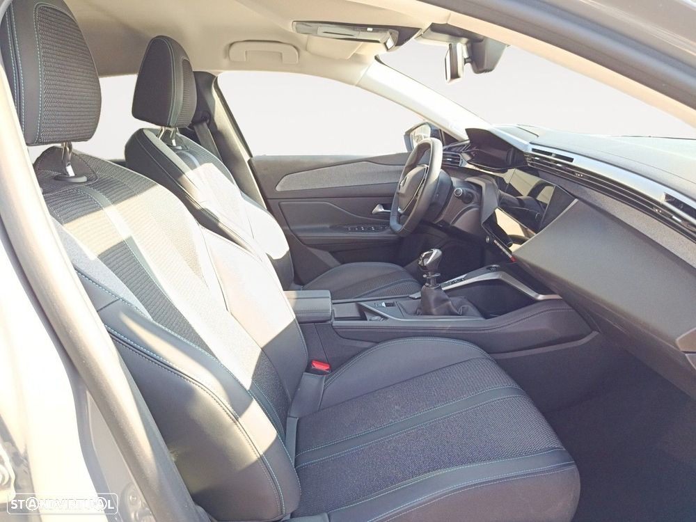 Peugeot 308 1.2 PureTech Allure - 15