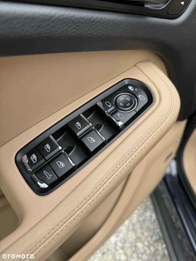 Porsche Macan PDK - 21