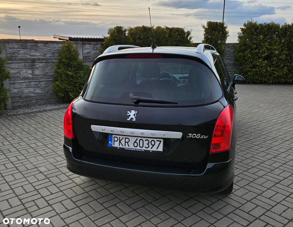 Peugeot 308 HDi FAP 140 Family - 10