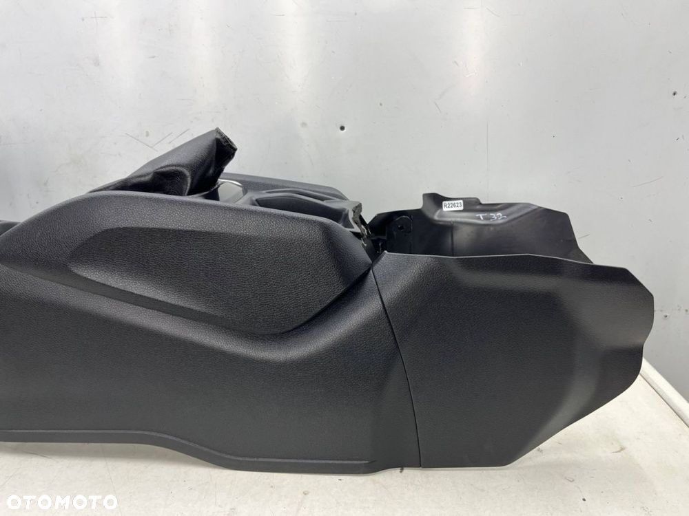 Tunel środkowy Nissan X-Trail III T32 Rogue 13-21r. podłokietnik obudowa uchwyty na kubki mieszek - 15