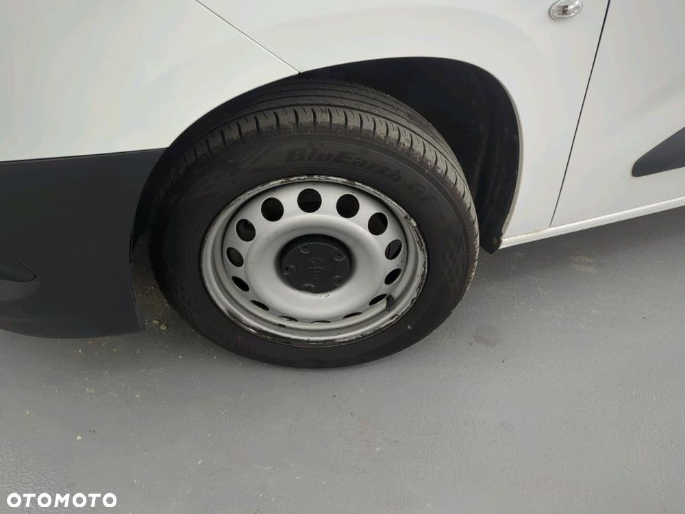 Toyota Proace City Furgon - 11