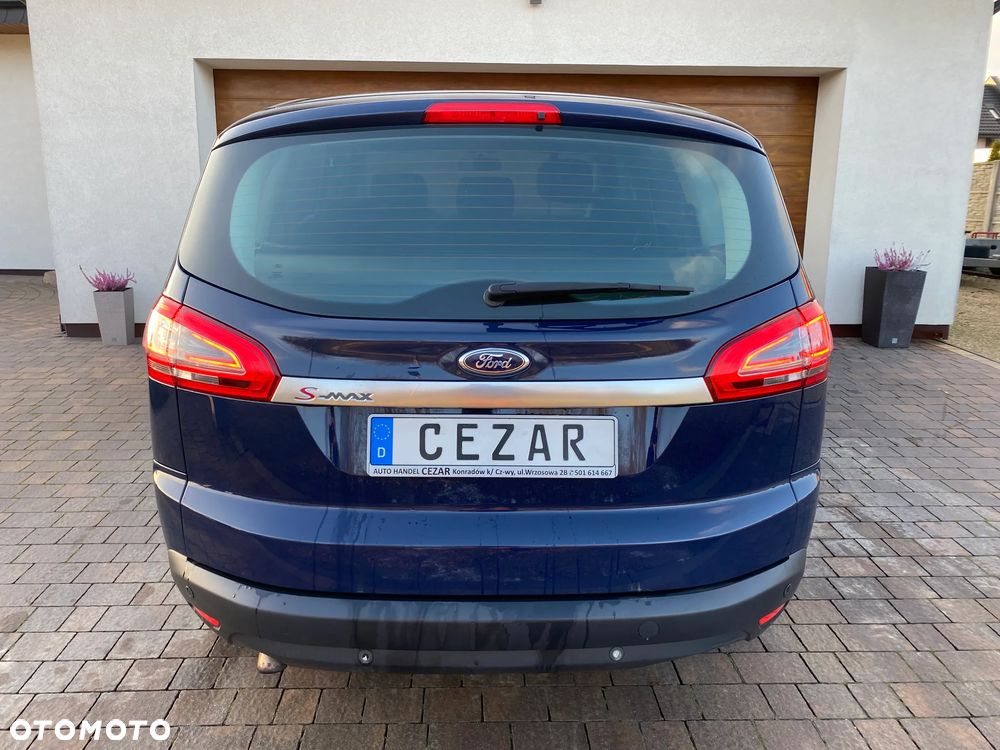 Ford S-Max - 13