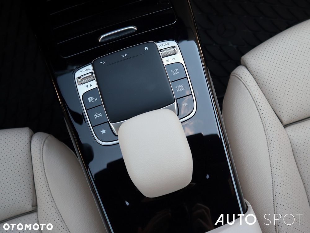 Mercedes-Benz CLA 220 4-Matic 7G-DCT - 39