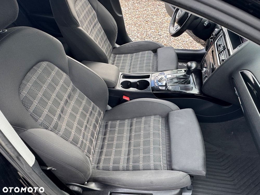 Audi A4 Avant 2.0 TDI DPF multitronic Attraction - 16