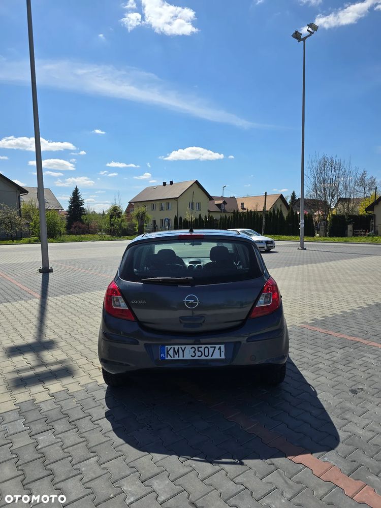 Opel Corsa - 18