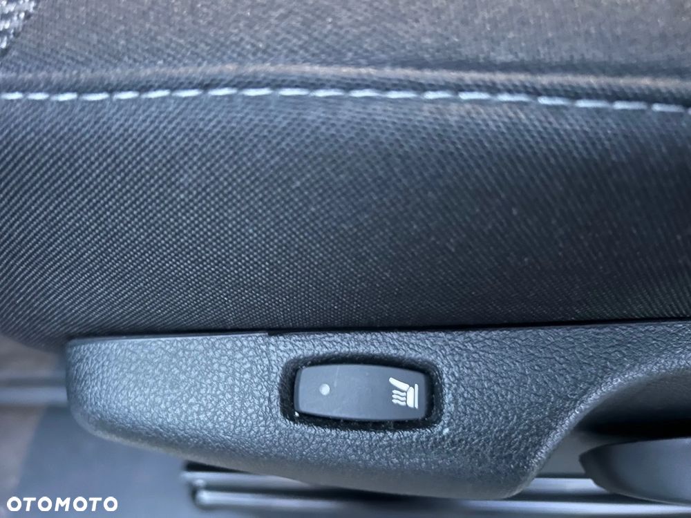 Renault Trafic 2.0 dCi - 16