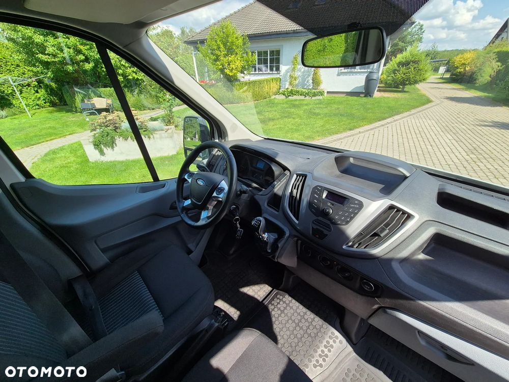 Ford Transit - 9