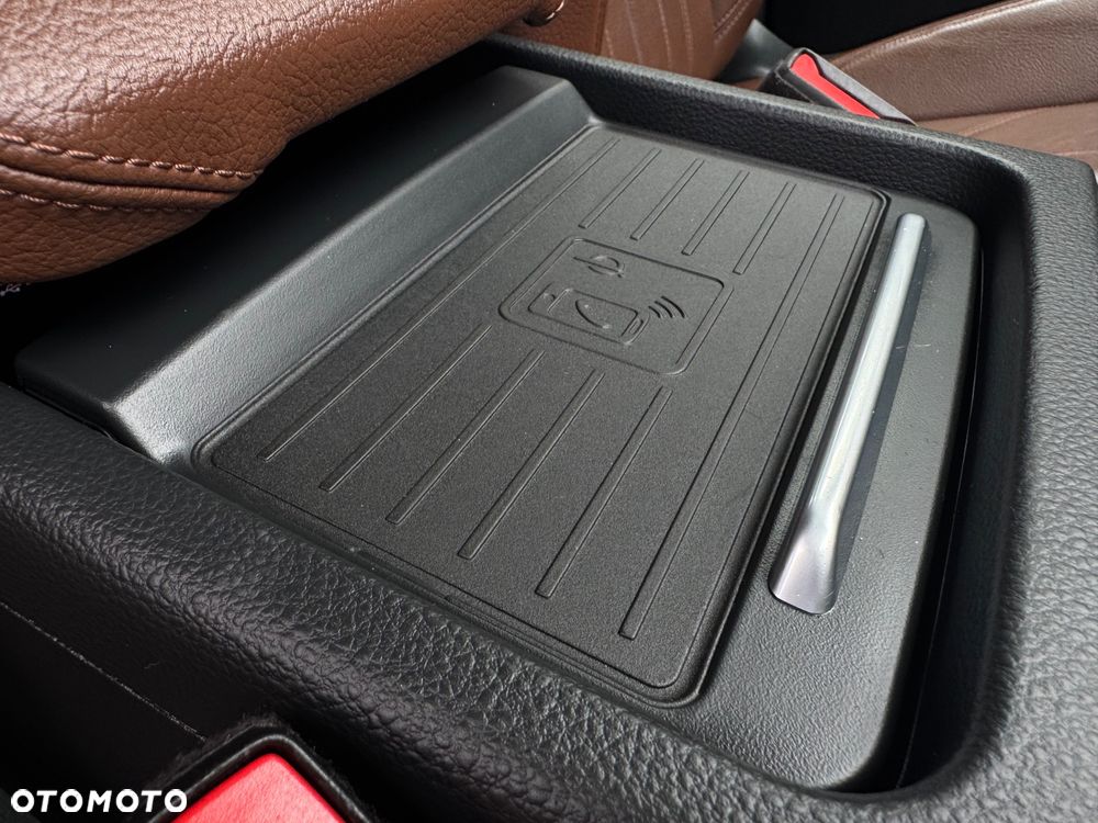 Audi Q5 50 TFSIe quattro S tronic S line business - 26