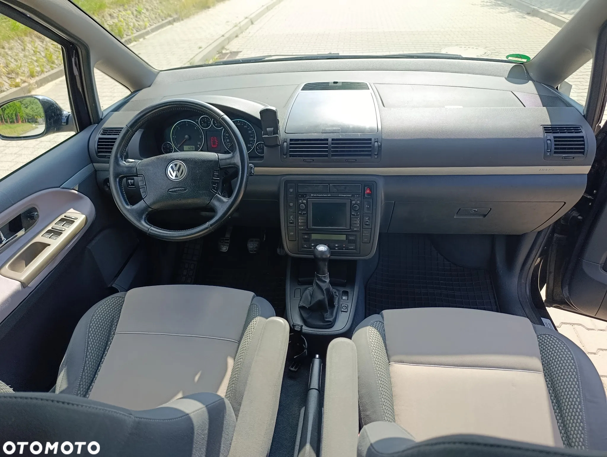 Volkswagen Sharan 2.0 TDI DPF Exclusive Edition II - 23